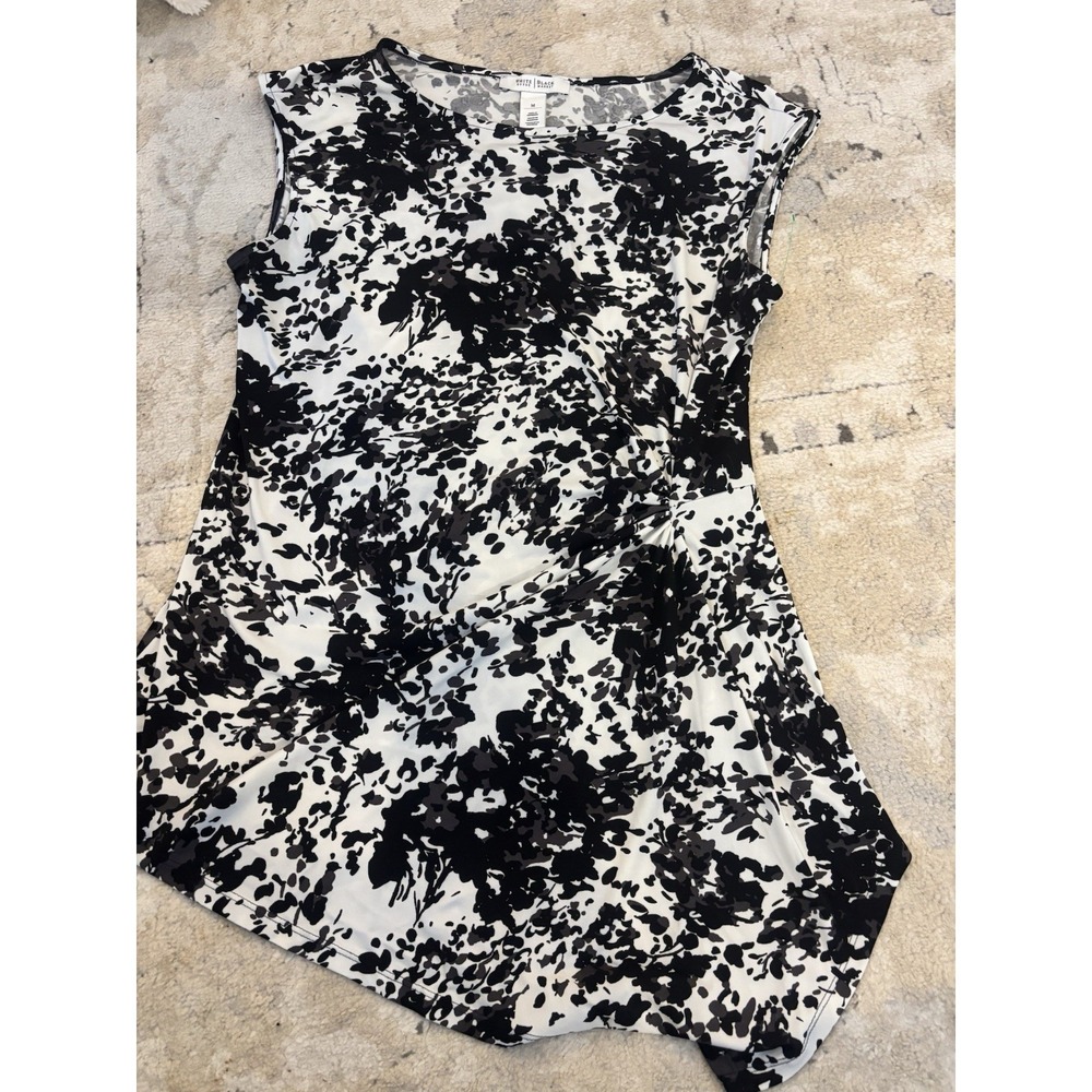 White House Black Market M Asymmetrical Black And White Rouched Top Sleeveless